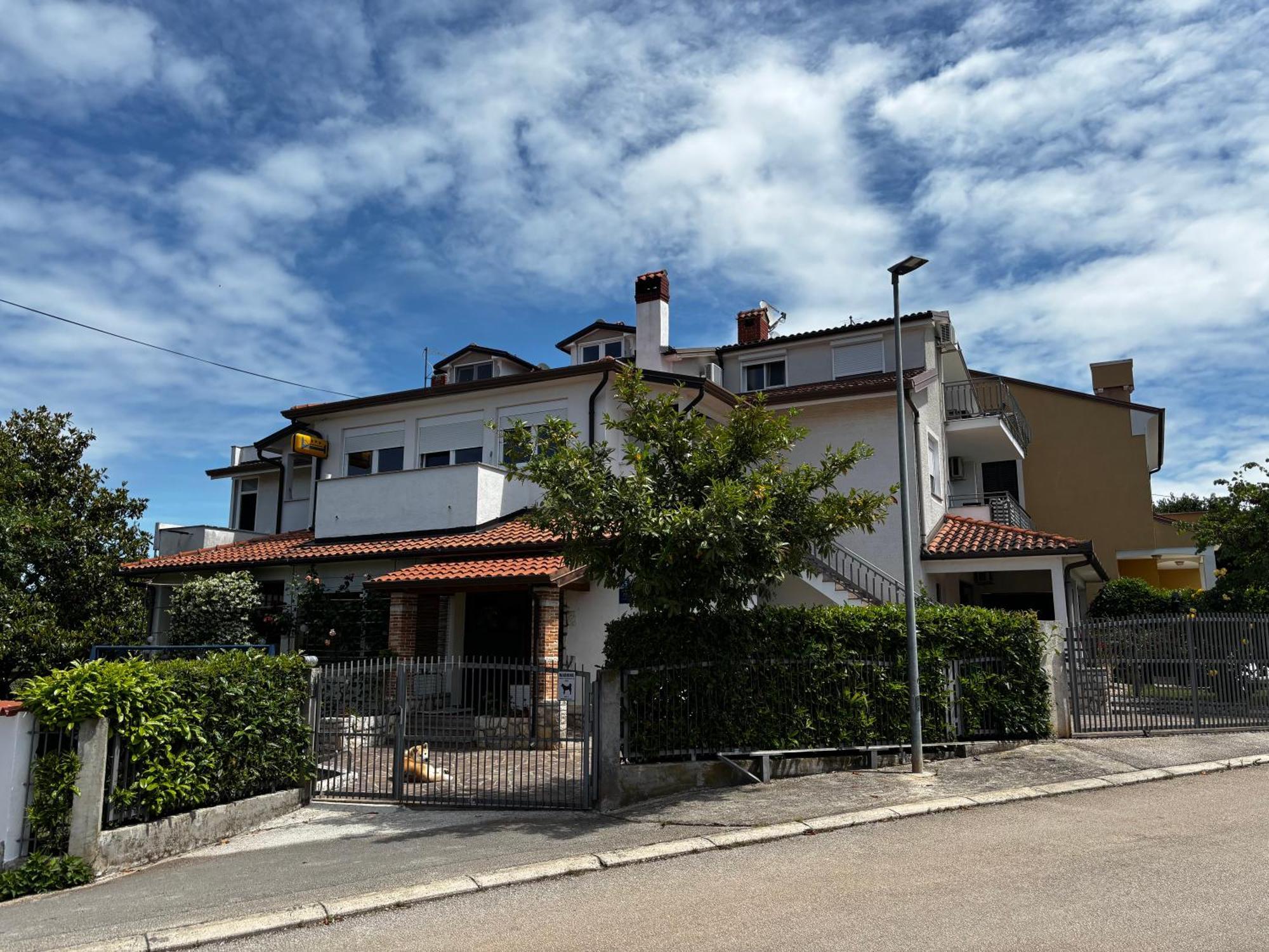 Apartmani Rozi Umag Eksteriør bilde